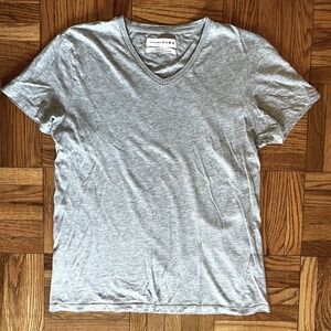 V-neck Silver gray t-shirt Zara size M great condition